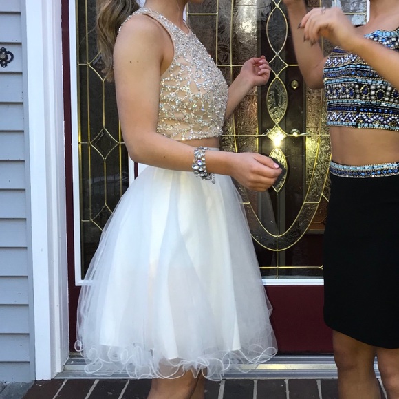 FORMAL DRESS - Picture 1 of 3